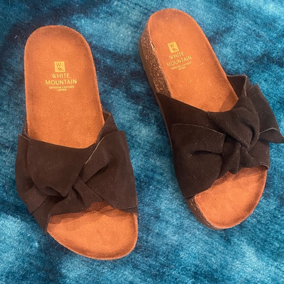 White Mountain Black Leather Slides - Picture 5 of 8